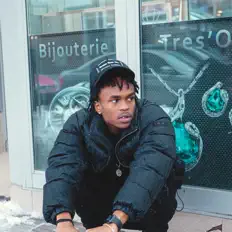 聆聽 Woodoo the b0y、觀看音樂影片、閱讀小傳、查看巡演日期等！