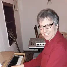 Listen to Frank Schlüter, watch music videos, read bio, see tour dates & more!