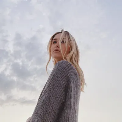 Listen to Sophia Munno, watch music videos, read bio, see tour dates & more!