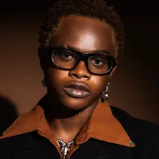 Rotema सुनें, म्यूज़िक वीडियो देखें, बायो पढ़ें, दौरे की तारीखें और बहुत कुछ देखें!