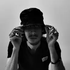 Javi Roblesを聴いたり、ミュージックビデオを鑑賞したり、経歴やツアー日程などを確認したりしましょう！
