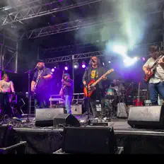 收听 Kendall Hunt and the Shooters、观看音乐视频、阅读小传、查看巡演日期等 ！