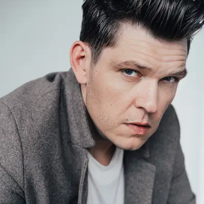 Listen to Dennis Henschel, watch music videos, read bio, see tour dates & more!