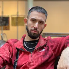 收听 Salash、观看音乐视频、阅读小传、查看巡演日期等 ！