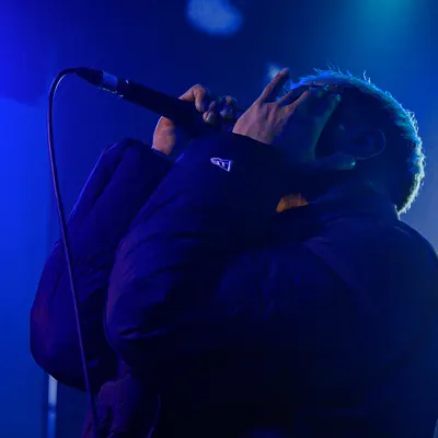 Listen to Blue rosez, watch music videos, read bio, see tour dates & more!
