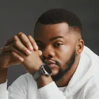 undefined सुनें, म्यूज़िक वीडियो देखें, बायो पढ़ें, दौरे की तारीखें और बहुत कुछ देखें!