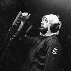 Listen to Vinoir, watch music videos, read bio, see tour dates & more!