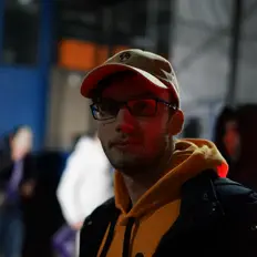 Listen to Robert Wy, watch music videos, read bio, see tour dates & more!