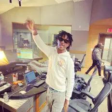 Huncho Majeを聴いたり、ミュージックビデオを鑑賞したり、経歴やツアー日程などを確認したりしましょう！