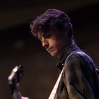 Ascolta undefined, guarda video musicali, leggi la biografia, vedi le date del tour & altro!