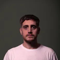 Escucha a Gustavo Astellano, mira videos musicales, lee su biografía, consulta las fechas de las gira y más.