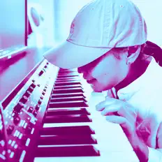 Dengarkan miwalizm, tonton video musik, baca bio, lihat tanggal tur & lainnya!