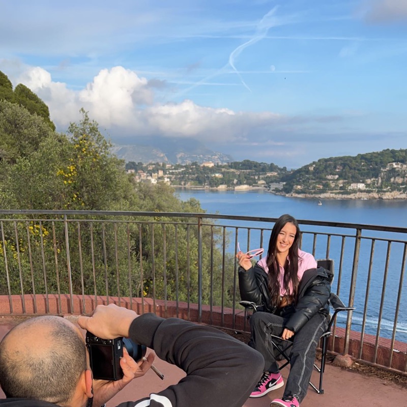 Stella Bk - Pull Up (feat. Samara)