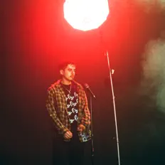 Poslechněte si interpreta Goya, sledujte hudební videa, přečtěte si životopis, podívejte se na data turné a další informace.