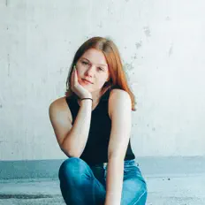 Escucha a Kendall Starling, mira videos musicales, lee su biografía, consulta las fechas de las gira y más.