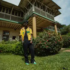 Luister naar Duma, bekijk muziekvideo's, lees de bio, bekijk de tourdata, en meer!