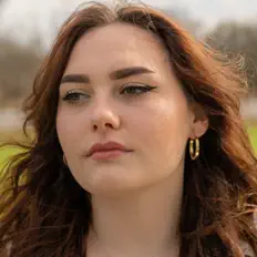 Listen to Issy, watch music videos, read bio, see tour dates & more!