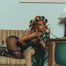 Poslechněte si interpreta JST.NAYA, sledujte hudební videa, přečtěte si životopis, podívejte se na data turné a další informace.