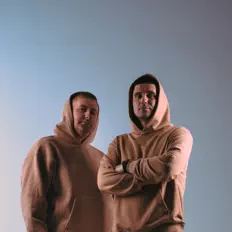 KATANA KATRINA सुनें, म्यूज़िक वीडियो देखें, बायो पढ़ें, दौरे की तारीखें और बहुत कुछ देखें!