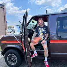 Escucha a ThatKidFrom94, mira vídeos musicales, lee la biografía, consulta fechas de giras y mucho más.