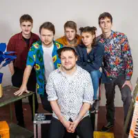 Ascolta undefined, guarda video musicali, leggi la biografia, vedi le date del tour & altro!