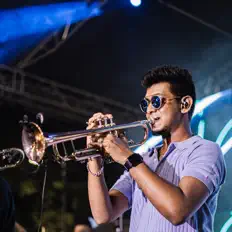 Posłuchaj wykonawcy Rakesh Trumpet, obejrzyj teledyski, przeczytaj biografię, zobacz daty tras koncertowych i nie tylko!