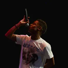 Ouve Bouncegod, vê vídeos de música, lê a biografia, vê as datas da digressão e muito mais!