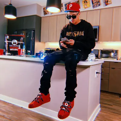 Listen to RalphyinnaCoupe, watch music videos, read bio, see tour dates & more!
