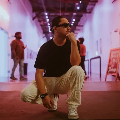 Listen to 96 Vibe, watch music videos, read bio, see tour dates & more!