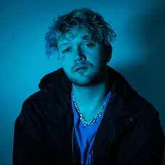 Escucha a StormyOutside, mira vídeos musicales, lee la biografía, consulta fechas de giras y mucho más.