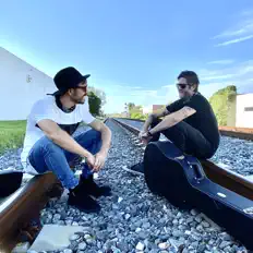 The Joy and Thunder dinle, müzik videolarını izle, biyografisini oku, tur tarihlerini ve daha fazlasını gör!