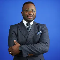 Dr. Ayo Mosesを聴いたり、ミュージックビデオを鑑賞したり、経歴やツアー日程などを確認したりしましょう！