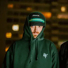Mr Slipzを聴いたり、ミュージックビデオを鑑賞したり、経歴やツアー日程などを確認したりしましょう！