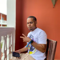 Listen to Wandel el Menor, watch music videos, read bio, see tour dates & more!