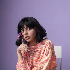 Ακούστε περιεχόμενο από Heeya Tikku, παρακολουθήστε μουσικά βίντεο, διαβάστε το βιογραφικό, δείτε ημερομηνίες περιοδείας, και πολλά ακόμη!