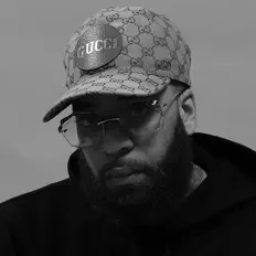 Job Jetson सुनें, म्यूज़िक वीडियो देखें, बायो पढ़ें, दौरे की तारीखें और बहुत कुछ देखें!