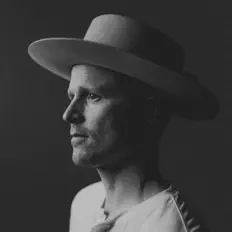Listen to Kolby Knickerbocker, watch music videos, read bio, see tour dates & more!