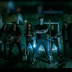 Dengarkan Armored Dawn, tonton video musik, baca bio, lihat tanggal tur & lainnya!