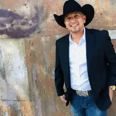 Dengarkan Indiferente, tonton video musik, baca bio, lihat tanggal tur & lainnya!