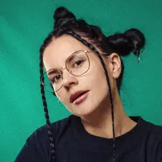 Escucha a MI MI MARII, mira videos musicales, lee su biografía, consulta las fechas de las gira y más.