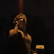 聆聽 Ethan Jewell、觀看音樂影片、閱讀小傳、查看巡演日期等！