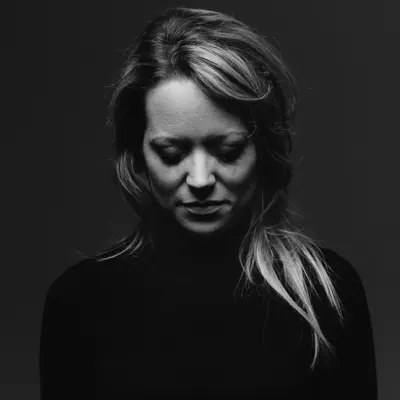 Listen to Sonia Joannette, watch music videos, read bio, see tour dates & more!