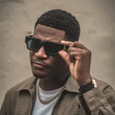 Listen to Seanizzle, watch music videos, read bio, see tour dates & more!