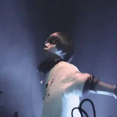 Ascolta AXON, guarda video musicali, leggi la biografia, vedi le date del tour & altro!