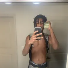 聆聽 Diff3r3nt、觀看音樂影片、閱讀小傳、查看巡演日期等！