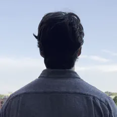 Escucha a Alex Gråey, mira videos musicales, lee su biografía, consulta las fechas de las gira y más.