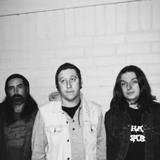 Poslechněte si interpreta Kyote Radio, sledujte hudební videa, přečtěte si životopis, podívejte se na data turné a další informace.