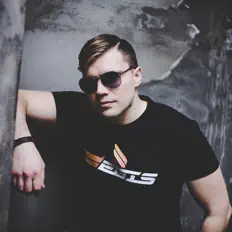 Ouça EGIS, assista a videoclipes, leia a biografia, veja as datas das turnês e mais!