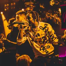 收听 Astreaux Guillotine、观看音乐视频、阅读小传、查看巡演日期等 ！