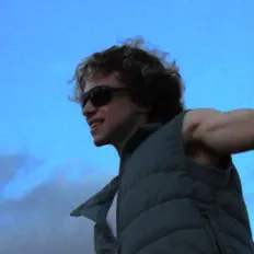 Dengarkan Ryan Michaels, tonton video musik, baca bio, lihat tanggal tur & lainnya!